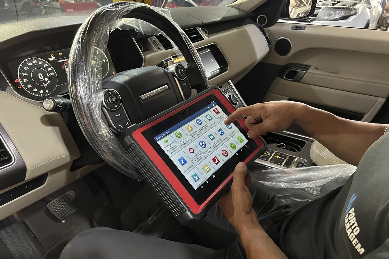 Serviço de diagnostico com equipamentos Autologic com a Porto Garagem em Sumaré, SP