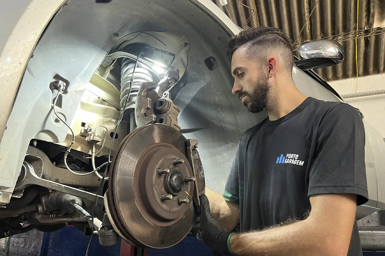 Serviço de troca de pastilhas e discos de freios com a Porto Garagem em Hortolândia, SP